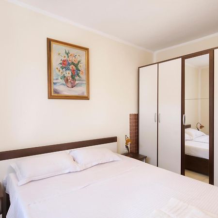 Apartments Al Parma Μπούντβα Δωμάτιο φωτογραφία