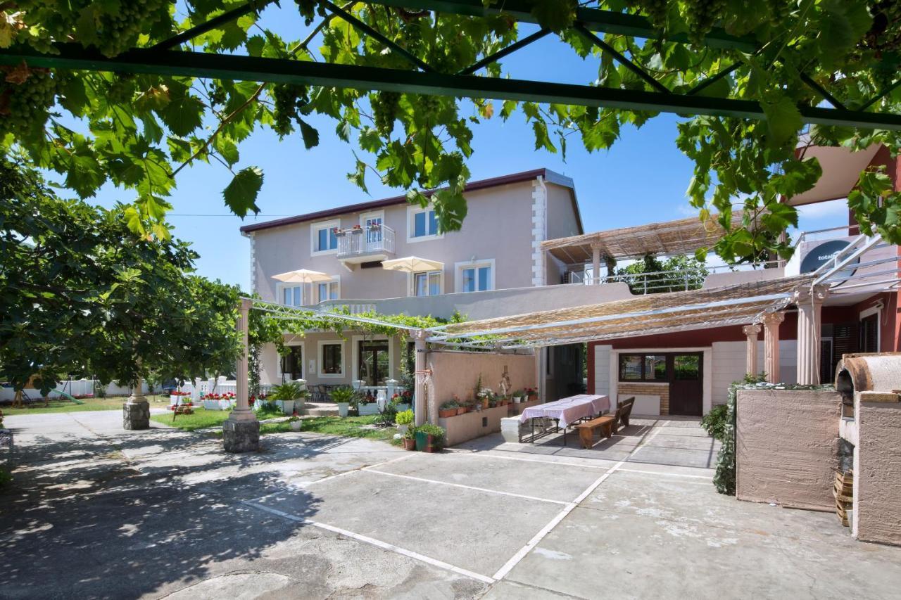 Apartments Al Parma Μπούντβα Εξωτερικό φωτογραφία