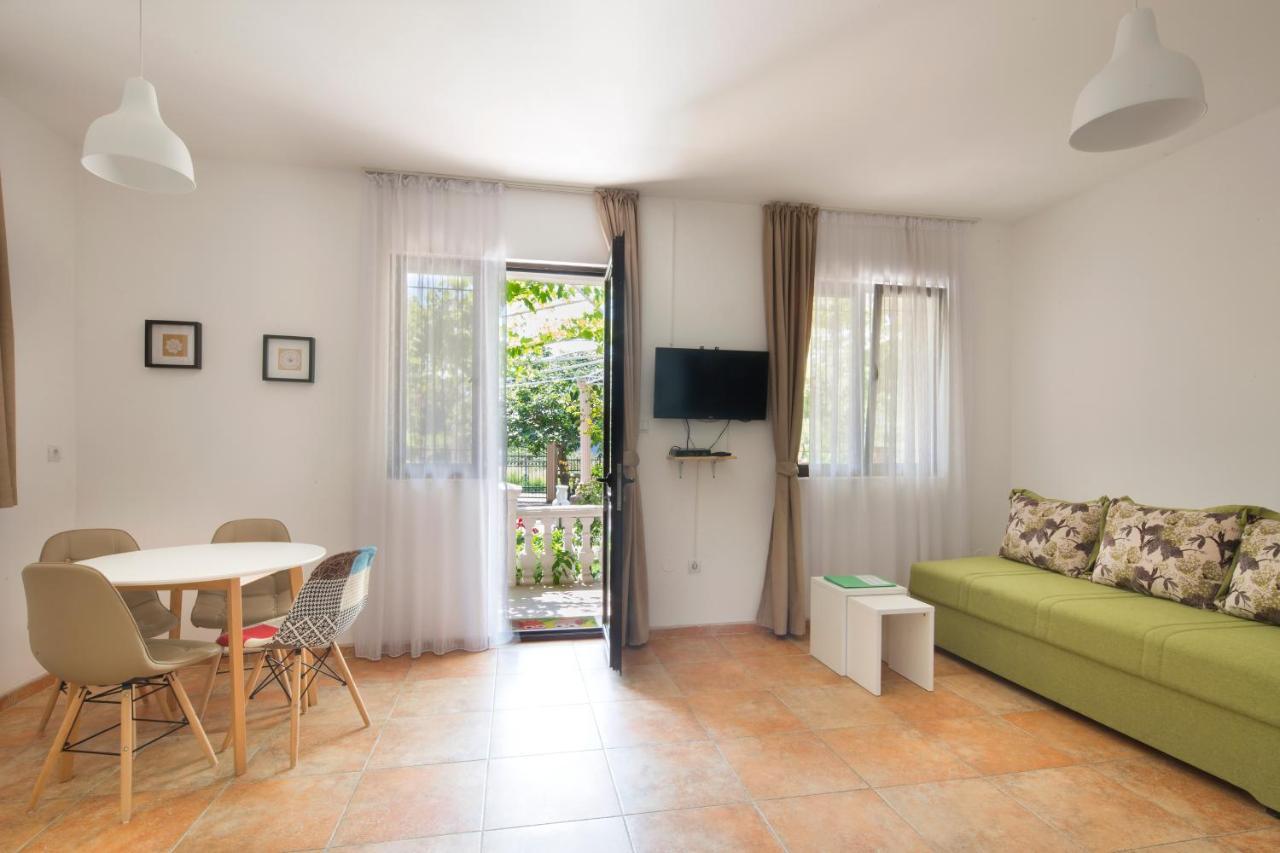 Apartments Al Parma Μπούντβα Εξωτερικό φωτογραφία